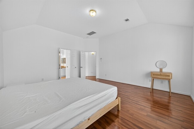 Photo - 9511 Mankay Ln