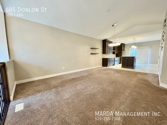 Photo - SPACIOUS 5+1 BED/4 BATH RAISED RANCH IN LASALLE + UTILITIES