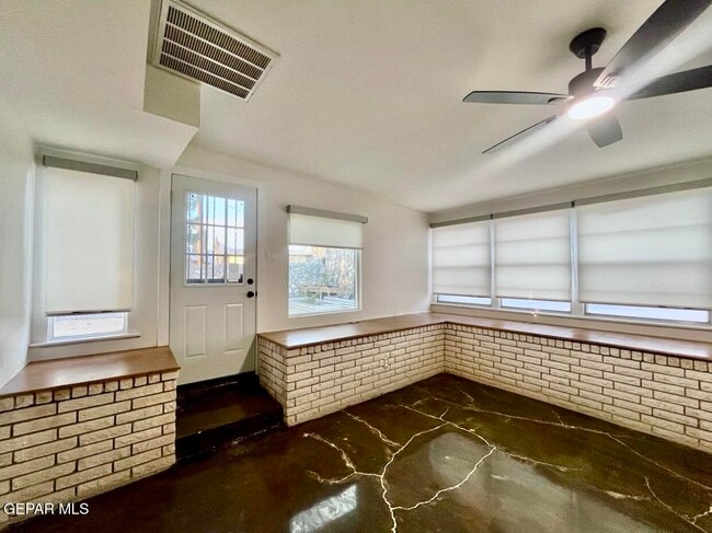 Photo - 1203 Madeline Dr Unit B