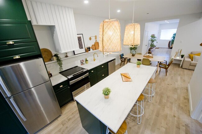 Photo - 2390 Rue Frontenac Unit SI FL1-ID1543106P
