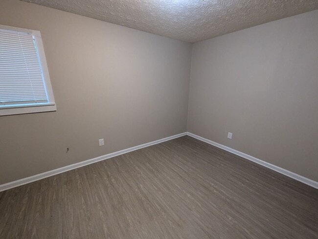 240 Rustwood Dr Unit 242 Rustwood Dr