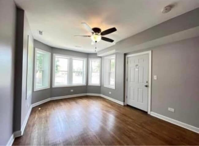 Building Photo - 5607 S Throop St