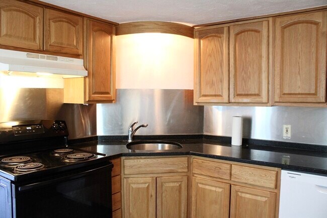 Photo - 20-22-22 Emerson St