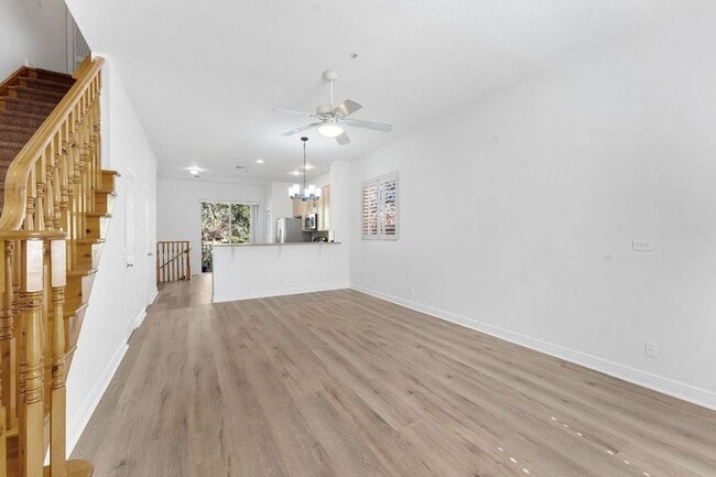 Photo - 2469 NE 14th St