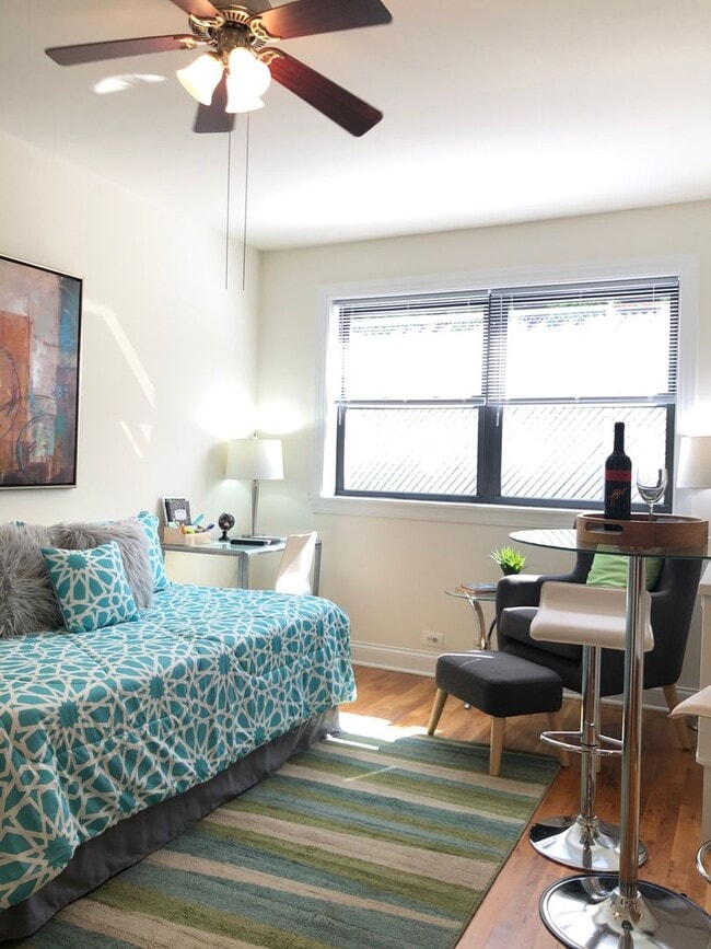 Ravenswood Vista Apartments