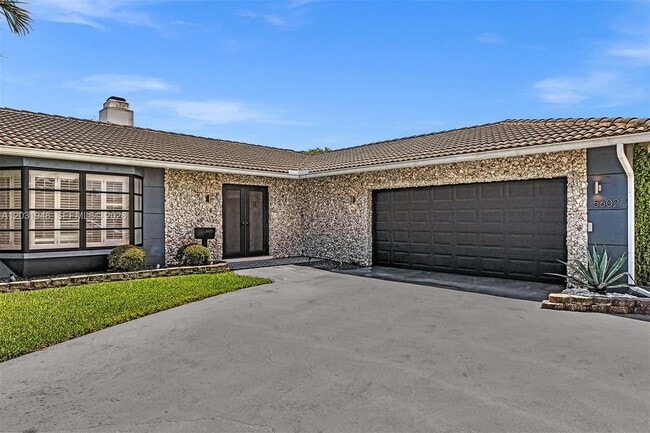 Photo - 5602 S Travelers Palm Ln