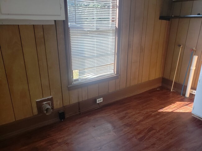 Photo - 31 Perry Ave Unit A