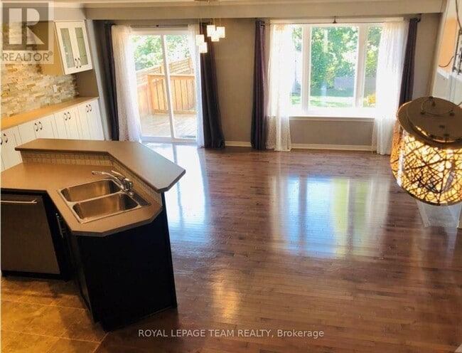 Photo - 381 Celtic Ridge Crescent