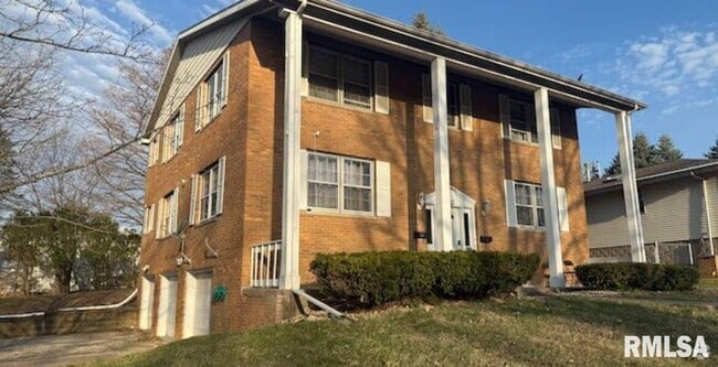 Building Photo - 7307 N Oxford Pl Rental