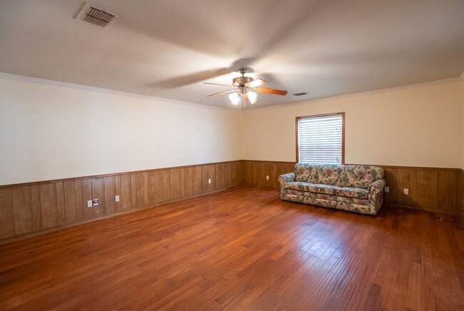 Photo - 507 Parklane Dr