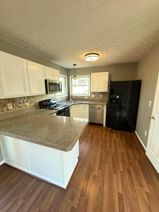 Photo - 8735 Olenbrook Dr