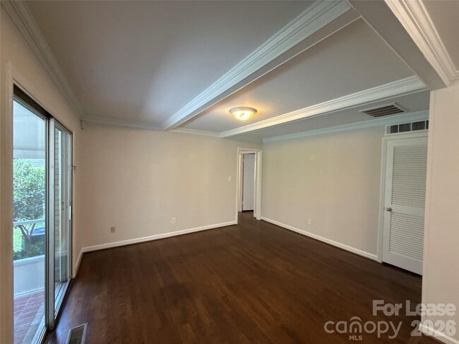 Photo - 4834 Fairheath Rd