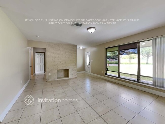 2411 Utopia Dr