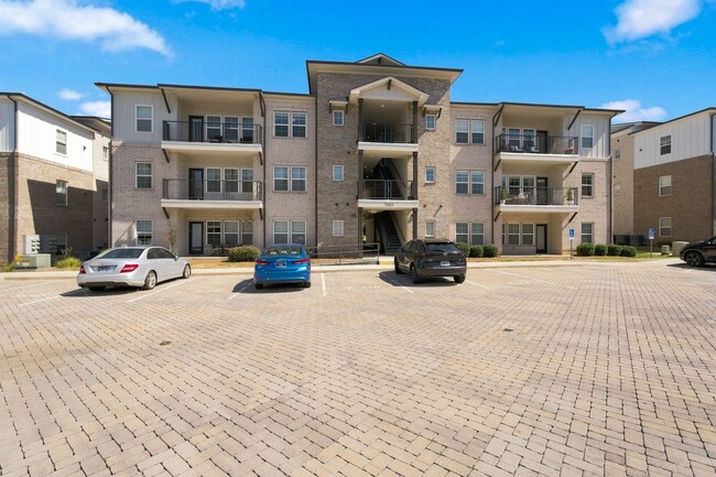 7483 Hwy 70 S