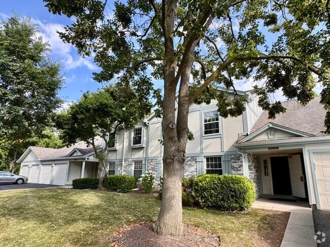 Building Photo - 205 Blossom Ct Rental