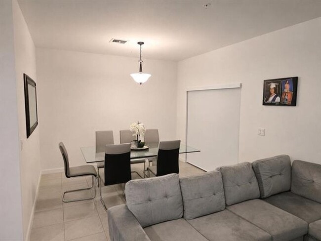 Photo - 237 SW 159th Way