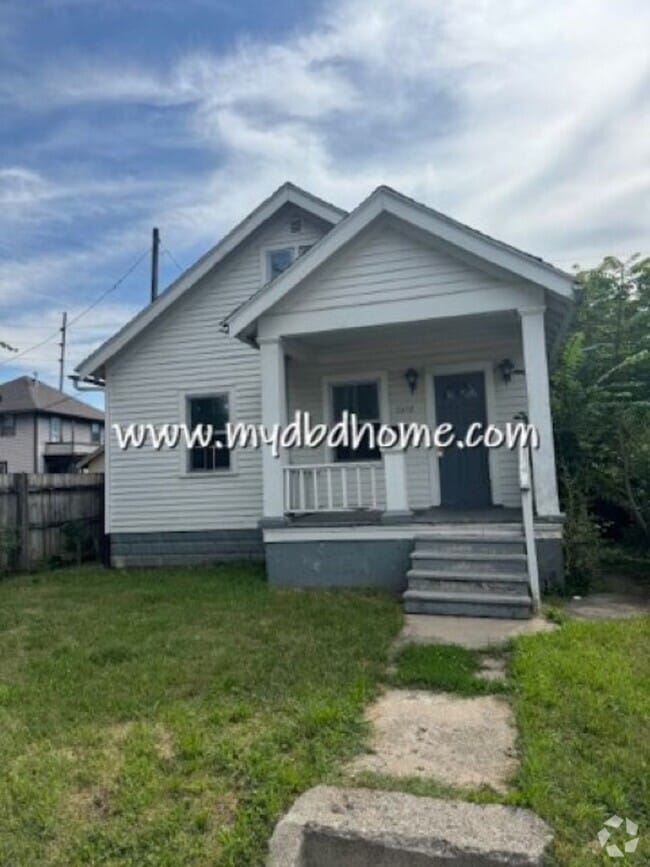 Building Photo - 2917 Monroe St Rental