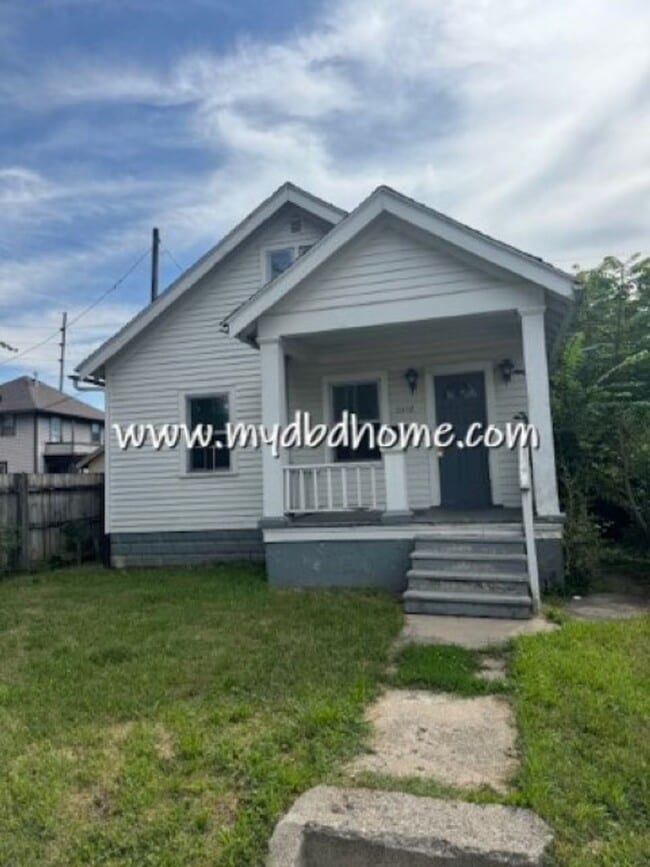 Building Photo - 2917 Monroe St Rental
