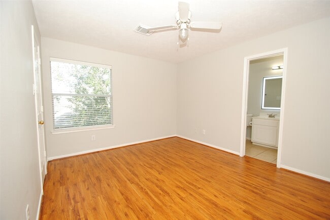 Building Photo - 1115 Oxford Mills Ln