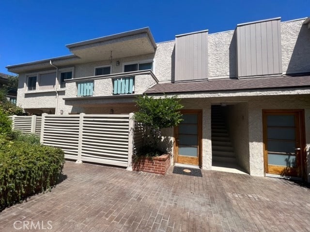 Building Photo - 2016 Euclid St Unit 16