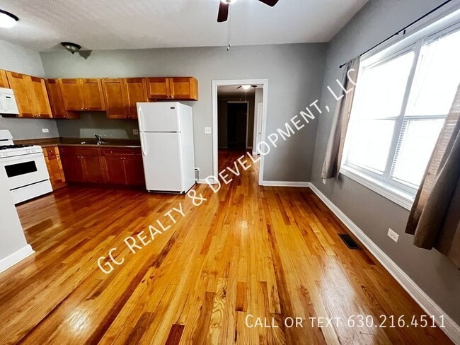 Photo - 1512 W 17th St Unit 1R