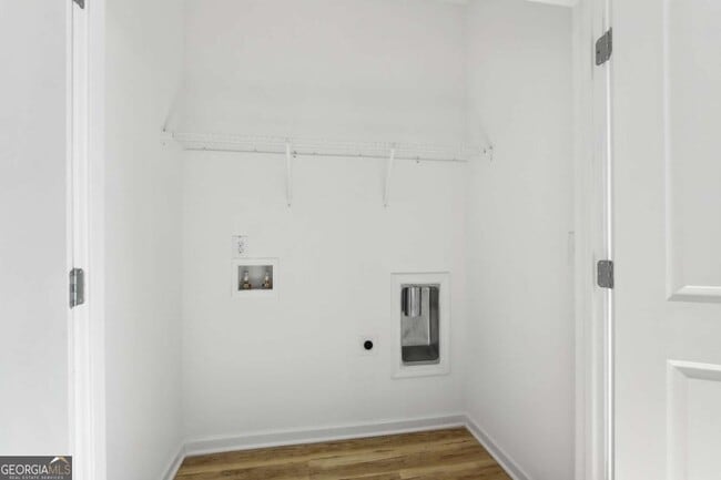 Building Photo - 1712 Tolstoy Ln