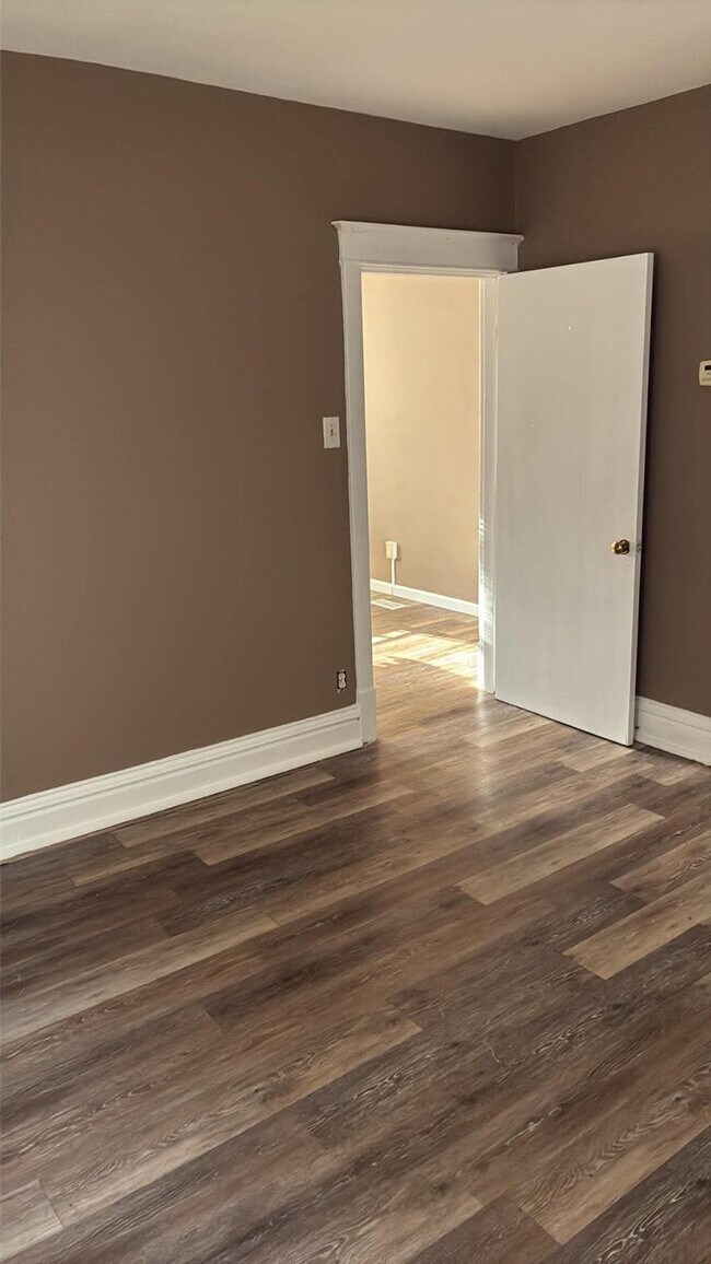 4505 Minnesota Ave Unit 1S