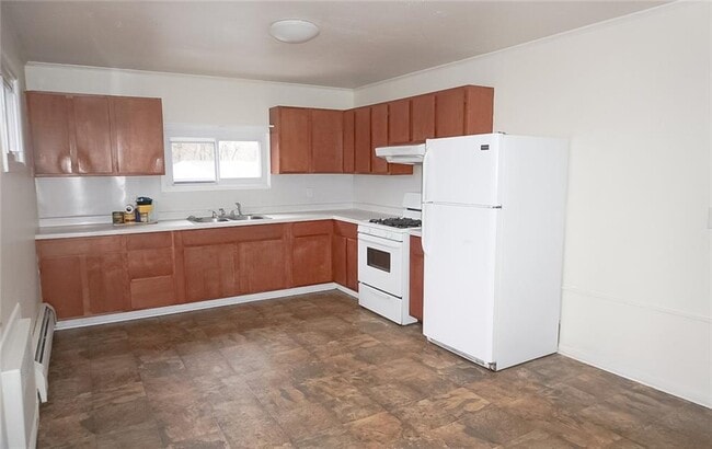 Building Photo - 254 Main St Unit 2 Rental