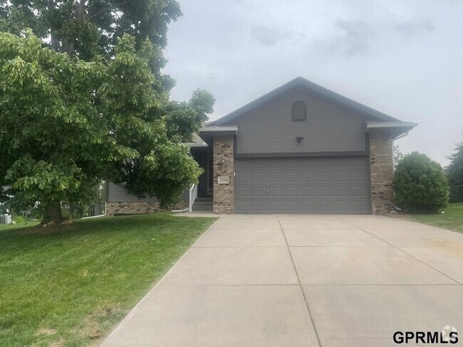 Building Photo - 2309 Aberdeen Dr Rental