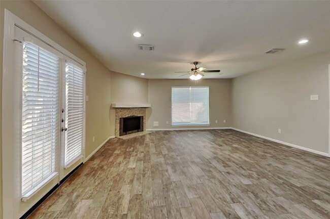 Photo - 3515 Timothy Ln