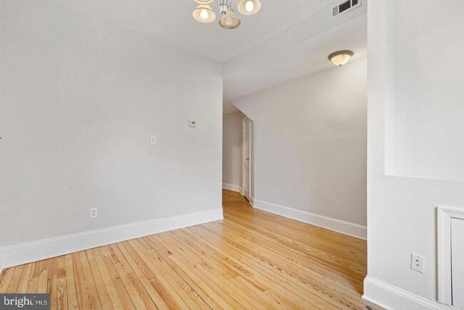 Photo - 1221 D St NE