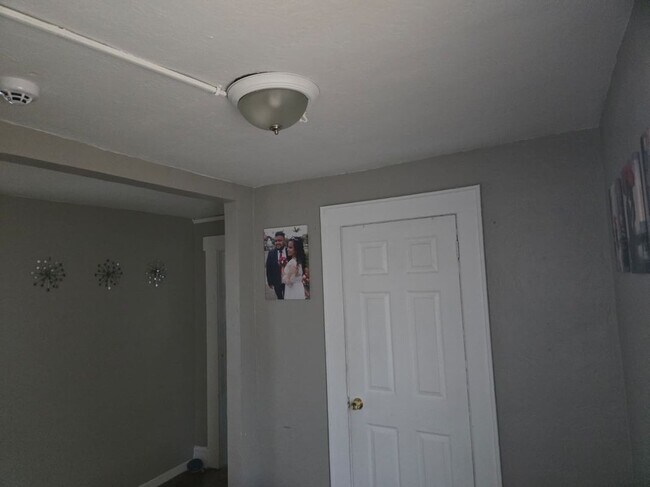 Photo - 144-146 Mapes Avenue, 3 Unit 3