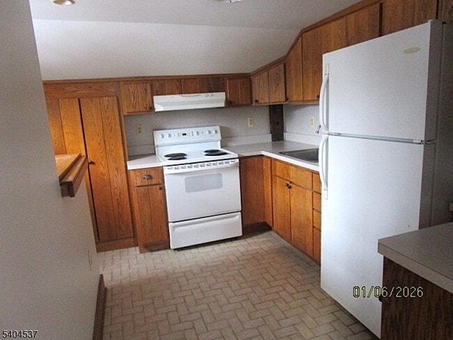 Photo - 955 Fairview Lake Rd