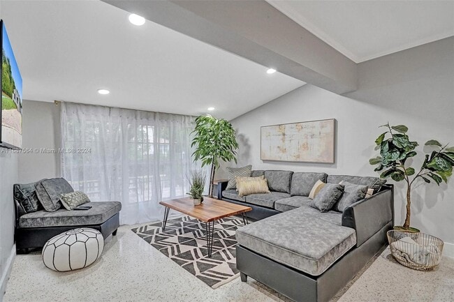 Photo - 1179 Hayes St