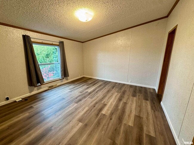 Photo - 14401 134th Ave W