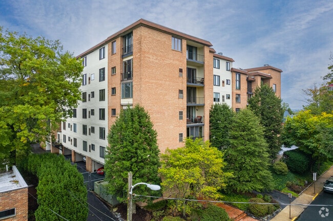 Photo - Hamilton House Condominiums