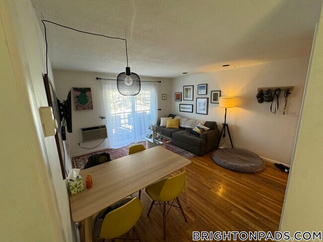 Photo - 15 Euston Rd Unit 16