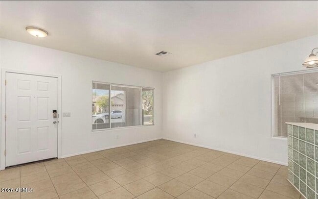 Photo - 11625 W Monroe St