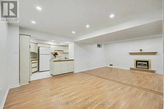 Photo - 1105 Petunia Pl