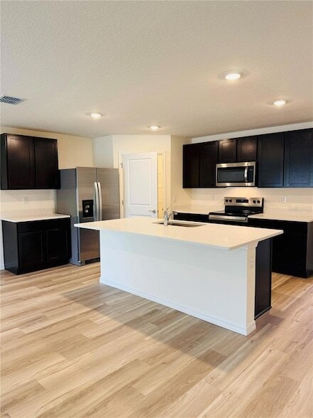 Photo - 2924 NE 20th Ter