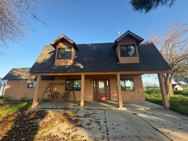 Photo - 4-bedroom, 2-bathroom home located in the vibrant city of Visalia, CA.