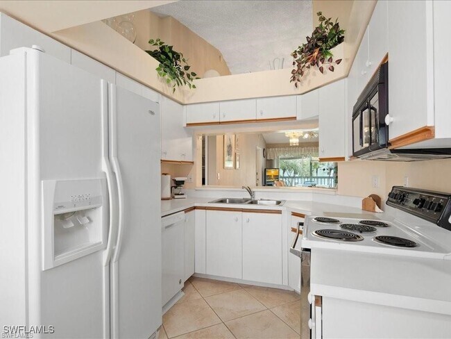 Building Photo - 161 Wading Bird Cir Unit L204