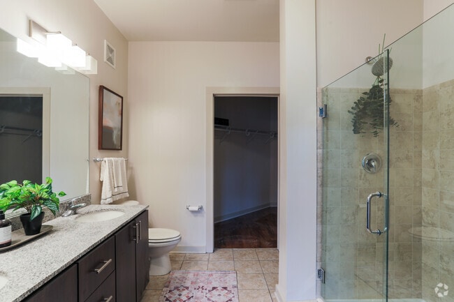 2BR, 2BA - 1,350 SF
