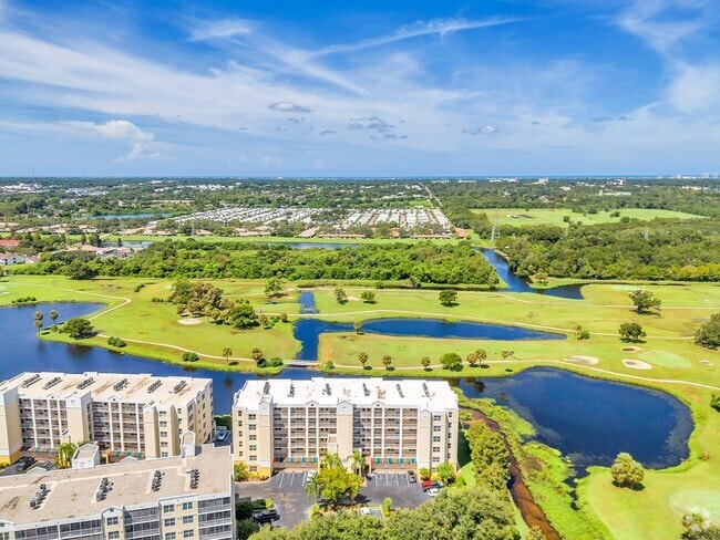 Building Photo - 1200 Country Club Dr Rental