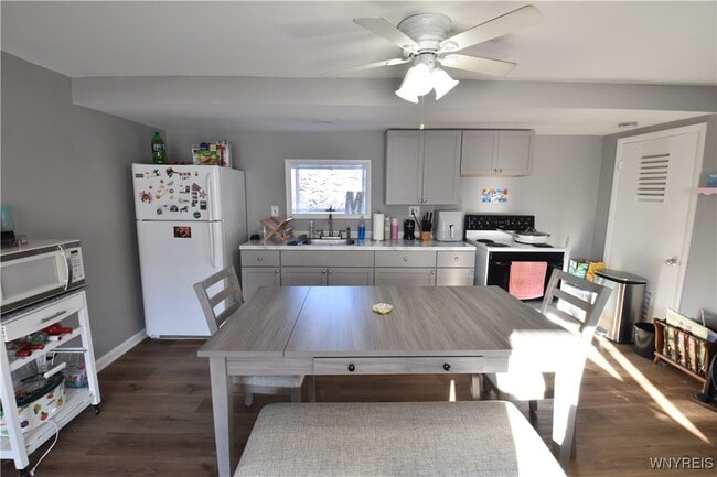 Photo - 1455 Sheridan Dr