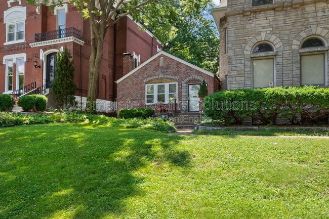 Photo - 2164 Lafayette Ave