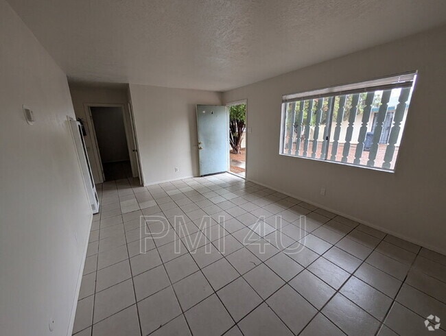 Building Photo - 429 Tennessee St SE Unit # A Rental