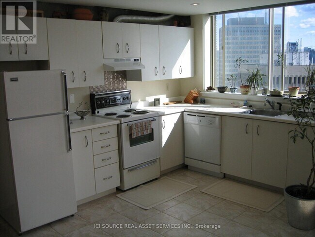 Photo - 44 St Joseph St Unit 2514