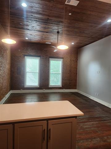 Photo - 203 N Dallas St Unit 203