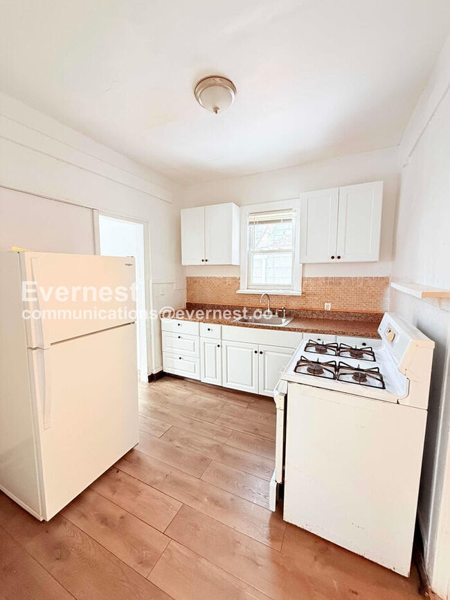 Photo - 14393 Strathmoor St